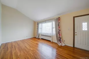 344 Woods Rd, North Babylon, NY 11703 - Photo 10