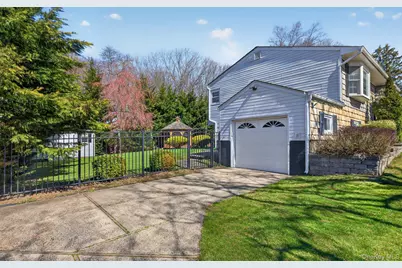 7 Phyllis Drive, East Northport, NY 11731 - Photo 16