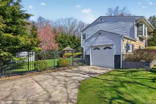 7 Phyllis Dr, East Northport, NY 11731 - Photo 16