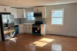 110-33 178th St, Jamaica, NY 11433 - Photo 2