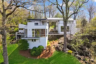 54 Cross Pond Rd, Pound Ridge, NY 10576 - Photo 2