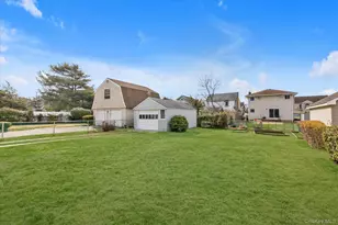 139 Soper St, Oceanside, NY 11572 - Photo 16