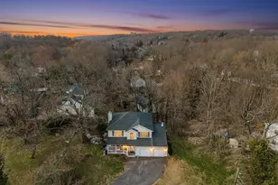 35 Sheep Pasture Rd, Port Jefferson, NY 11777 - Photo 2