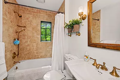 56 Woodlawn Avenue, New Rochelle, NY 10804 - Photo 16