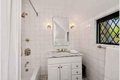 56 Woodlawn Avenue, New Rochelle, NY 10804 - Photo 20