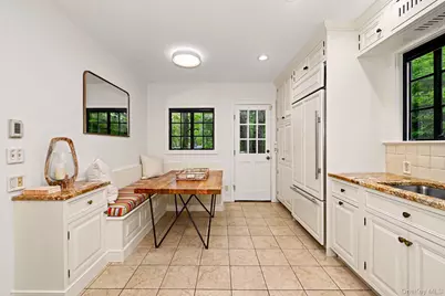 56 Woodlawn Avenue, New Rochelle, NY 10804 - Photo 14