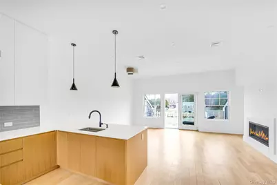 68 Foster Avenue #4, Hampton Bays, NY 11946 - Photo 4