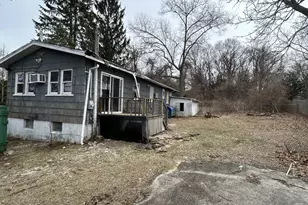 44 Osage St, Selden, NY 11784 - Photo 4