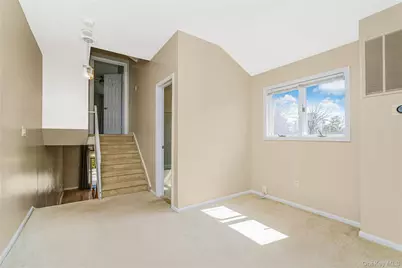 40 Creston Place, New York, NY 10304 - Photo 18