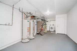 40 Creston Pl, New York, NY 10304 - Photo 22