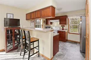 8 Robbins Ln, Saugerties, NY 12477 - Photo 18