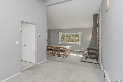 11 Jeanne Road, Lake Grove, NY 11755 - Photo 8