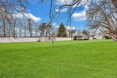 82 Southaven Avenue, Medford, NY 11763 - Photo 4