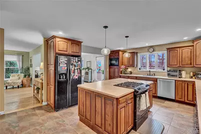 82 Southaven Avenue, Medford, NY 11763 - Photo 16