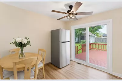 1016 Howells Road, Bay Shore, NY 11706 - Photo 4