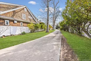 978 Little Whalneck Rd, Merrick, NY 11566 - Photo 18