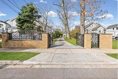 978 Little Whalneck Road, Merrick, NY 11566 - Photo 22