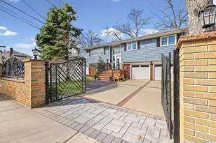 978 Little Whalneck Rd, Merrick, NY 11566 - Photo 24