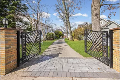 978 Little Whalneck Road, Merrick, NY 11566 - Photo 20