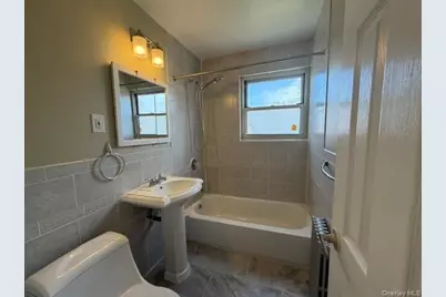 1084 Fenwood Drive #3, Valley Stream, NY 11580 - Photo 8