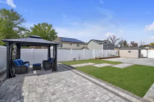 69 Candy Ln, Syosset, NY 11791 - Photo 26