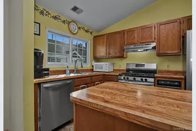 2323 Whispering Hills, Chester, NY 10918 - Photo 10