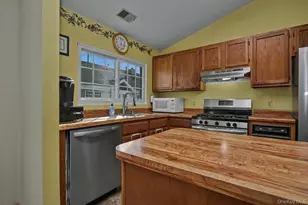 2323 Whispering Hills, Chester, NY 10918 - Photo 10
