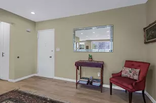 1 Kensington Gate, Great Neck, NY 11021 - Photo 6