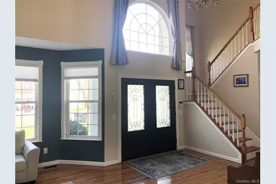 10 Debron Court, Centereach, NY 11720 - Photo 4