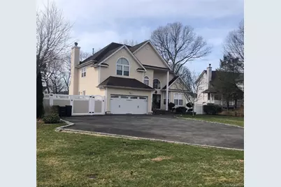 10 Debron Court, Centereach, NY 11720 - Photo 2