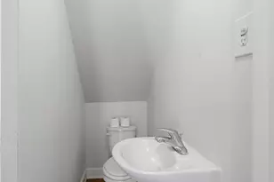 287 Logan Ave, Bronx, NY 10465 - Photo 12