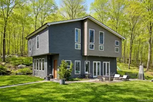 490 Pudding St, Carmel, NY 10512 - Photo 2