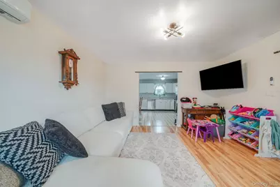 [Address not provided], Wyandanch, NY 11798 - Photo 8