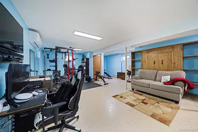 [Address not provided], Wyandanch, NY 11798 - Photo 20