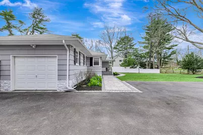 14 Ursular Court, Smithtown, NY 11787 - Photo 32