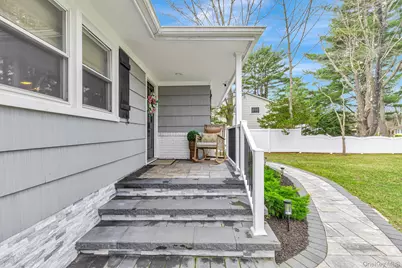 14 Ursular Court, Smithtown, NY 11787 - Photo 6