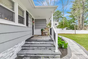 14 Ursular Ct, Smithtown, NY 11787 - Photo 6