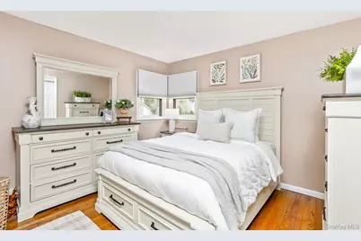 14 Ursular Court, Smithtown, NY 11787 - Photo 22