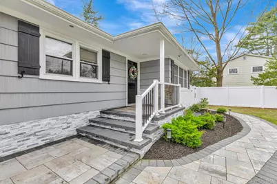 14 Ursular Court, Smithtown, NY 11787 - Photo 6