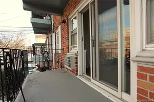 58-18 84th Pl, Middle Village, NY 11379 - Photo 12