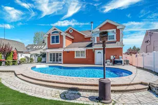 26 Grace Ln, Levittown, NY 11756 - Photo 6