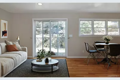 4 Manor Place, White Plains, NY 10605 - Photo 10