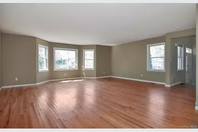 4 Manor Place, White Plains, NY 10605 - Photo 14