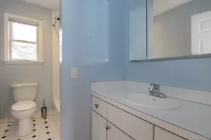4 Manor Pl, White Plains, NY 10605 - Photo 26