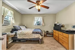 50 E Beach Promenade, Lindenhurst, NY 11757 - Photo 2