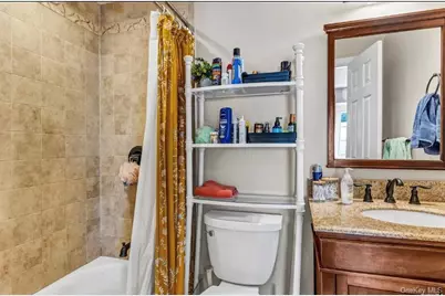 50 E Beach  Promenade, Lindenhurst, NY 11757 - Photo 6