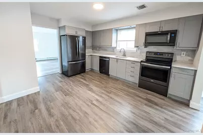 41 Lama Drive, Shirley, NY 11967 - Photo 4