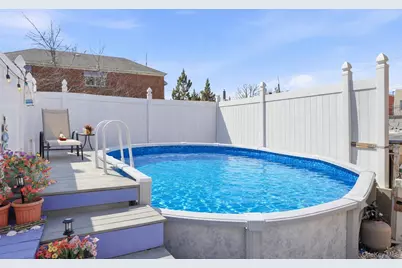 2866 Dewey Avenue, Bronx, NY 10465 - Photo 10