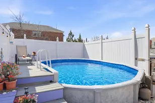 2866 Dewey Ave, Bronx, NY 10465 - Photo 10