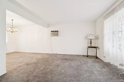 40 Bowling Lane, Deer Park, NY 11729 - Photo 6